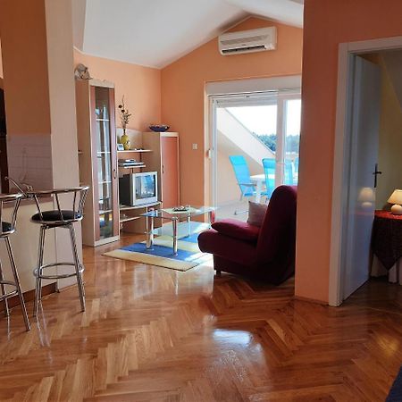 Apartment Valamar Novalja Exterior photo