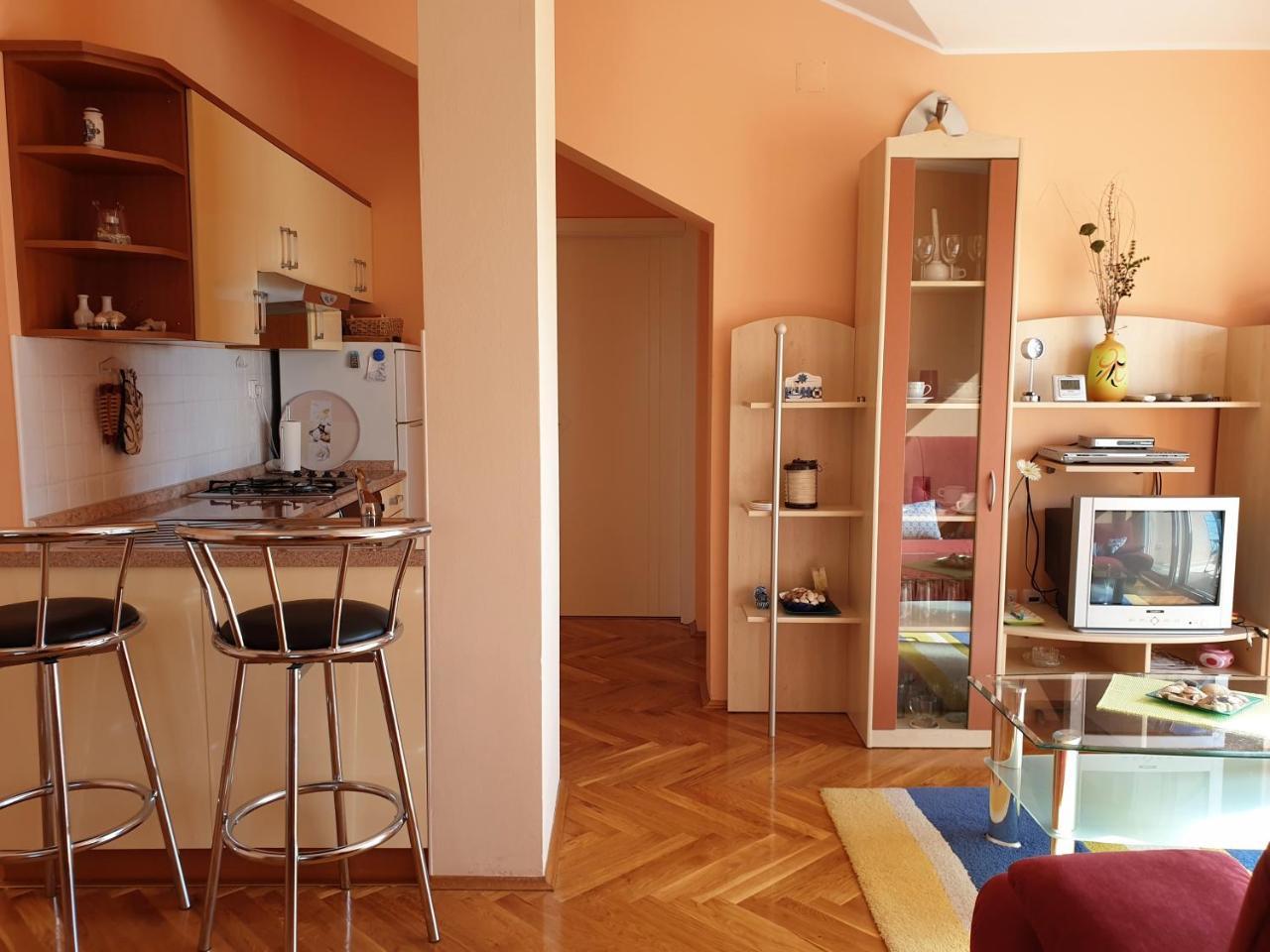 Apartment Valamar Novalja Exterior photo