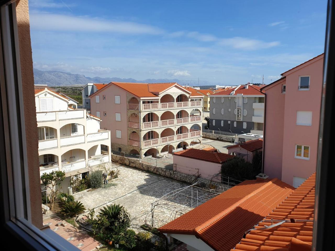 Apartment Valamar Novalja Exterior photo